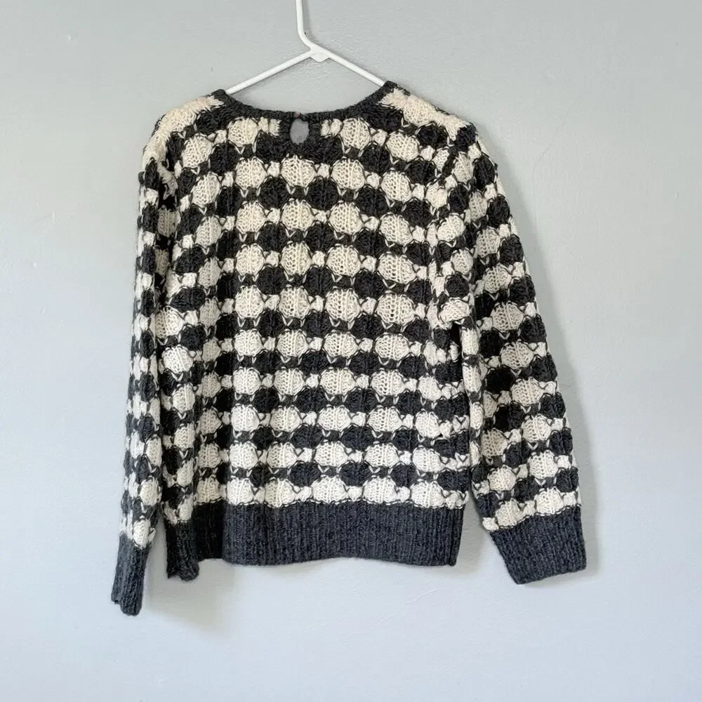 JH Collectibles VINTAGE Sweater Large Gray Cream Mohair Blend Chunky Puff Sleeve